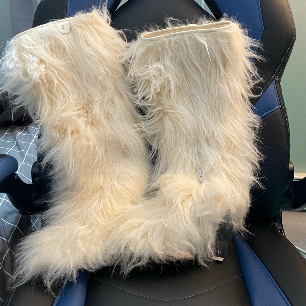 Chanel Boots- AUTHENTIC CHANEL FUR ICE BBOTS